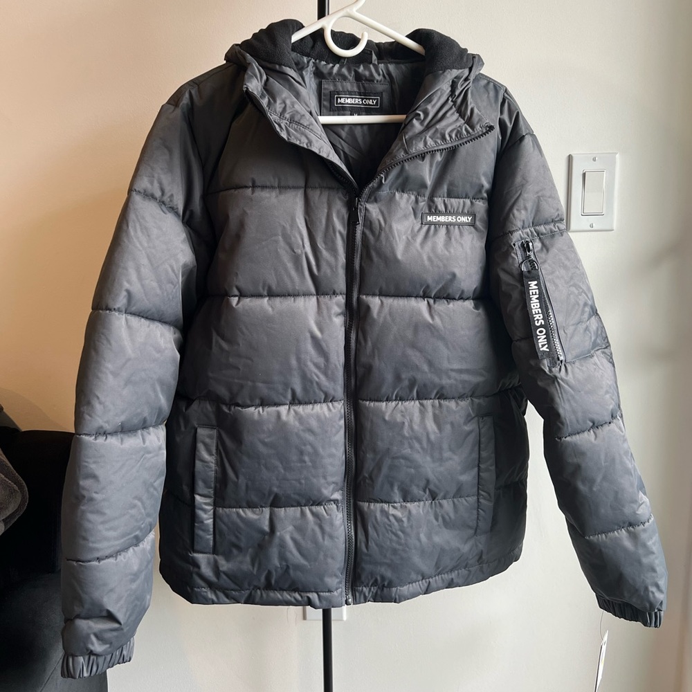 MO Puffer Jacket - Picture 4 of 5